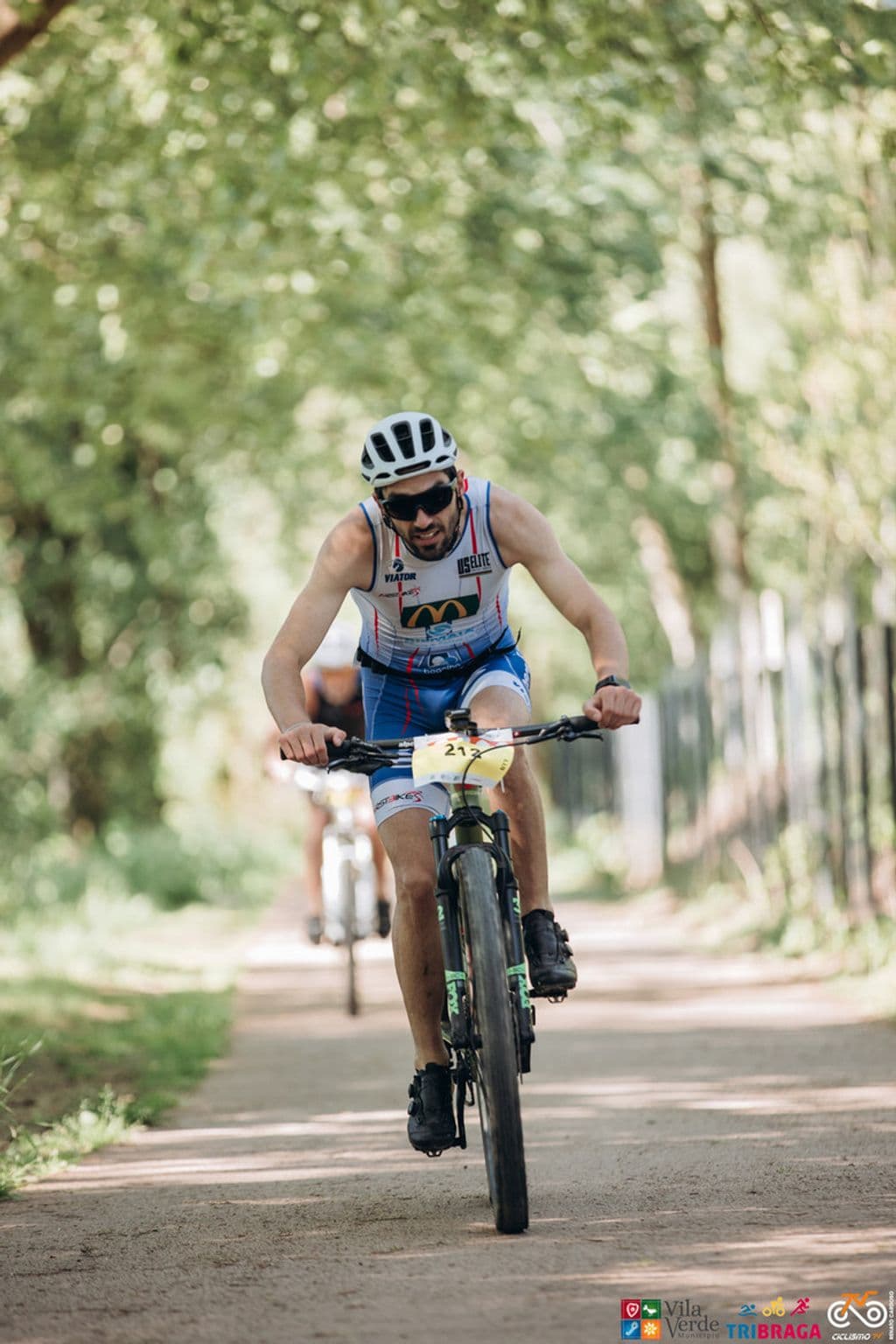 Atleta com o dorsal 212