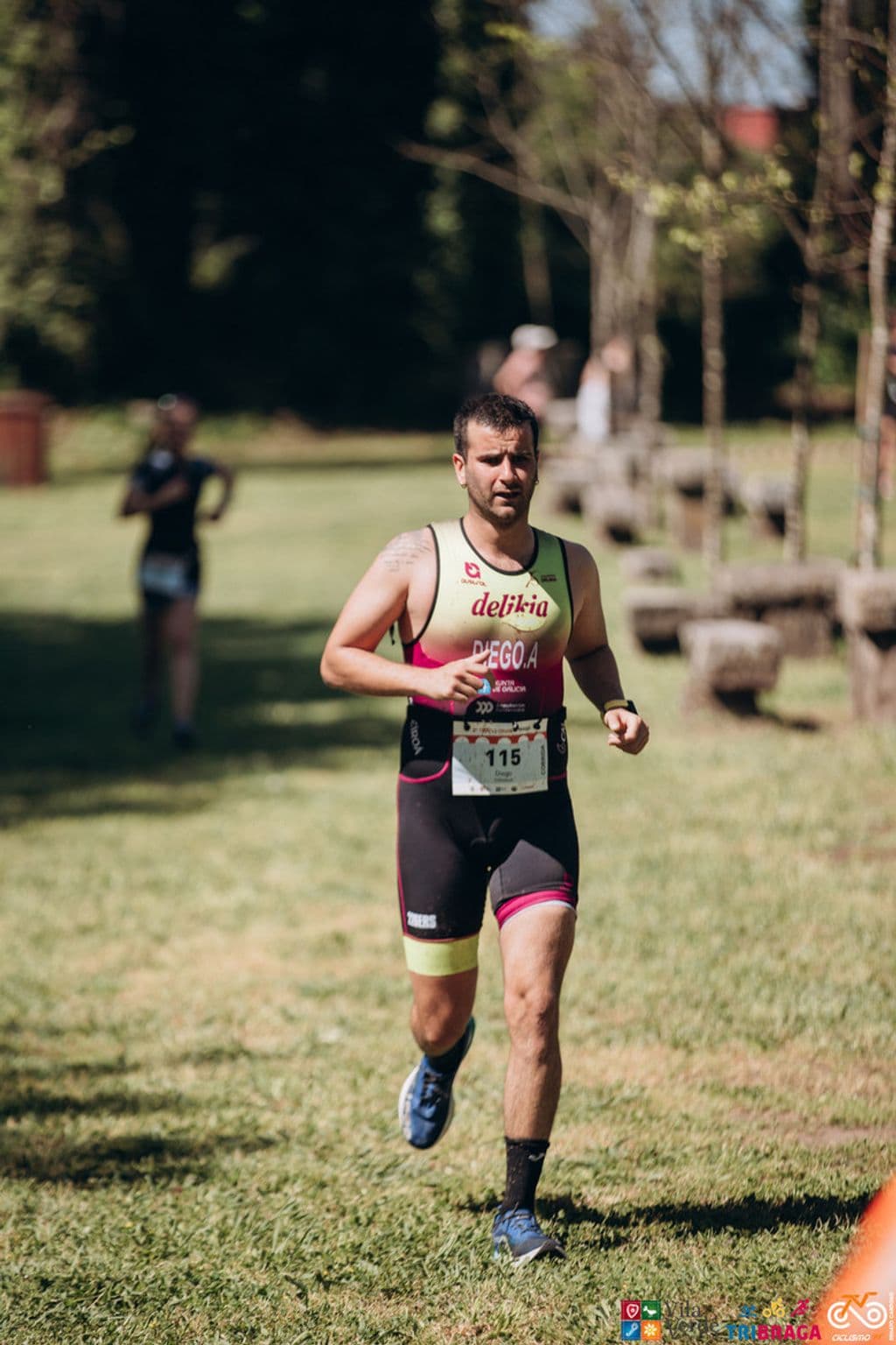 Atleta com o dorsal 115