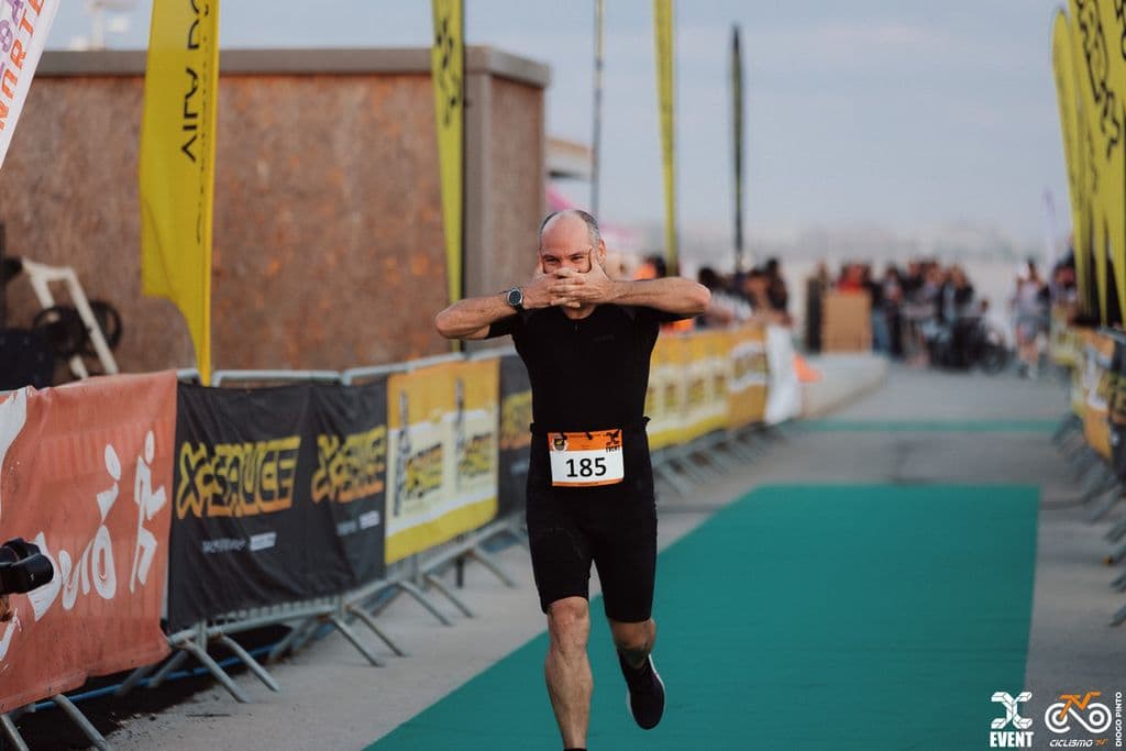 Atleta com o dorsal 185