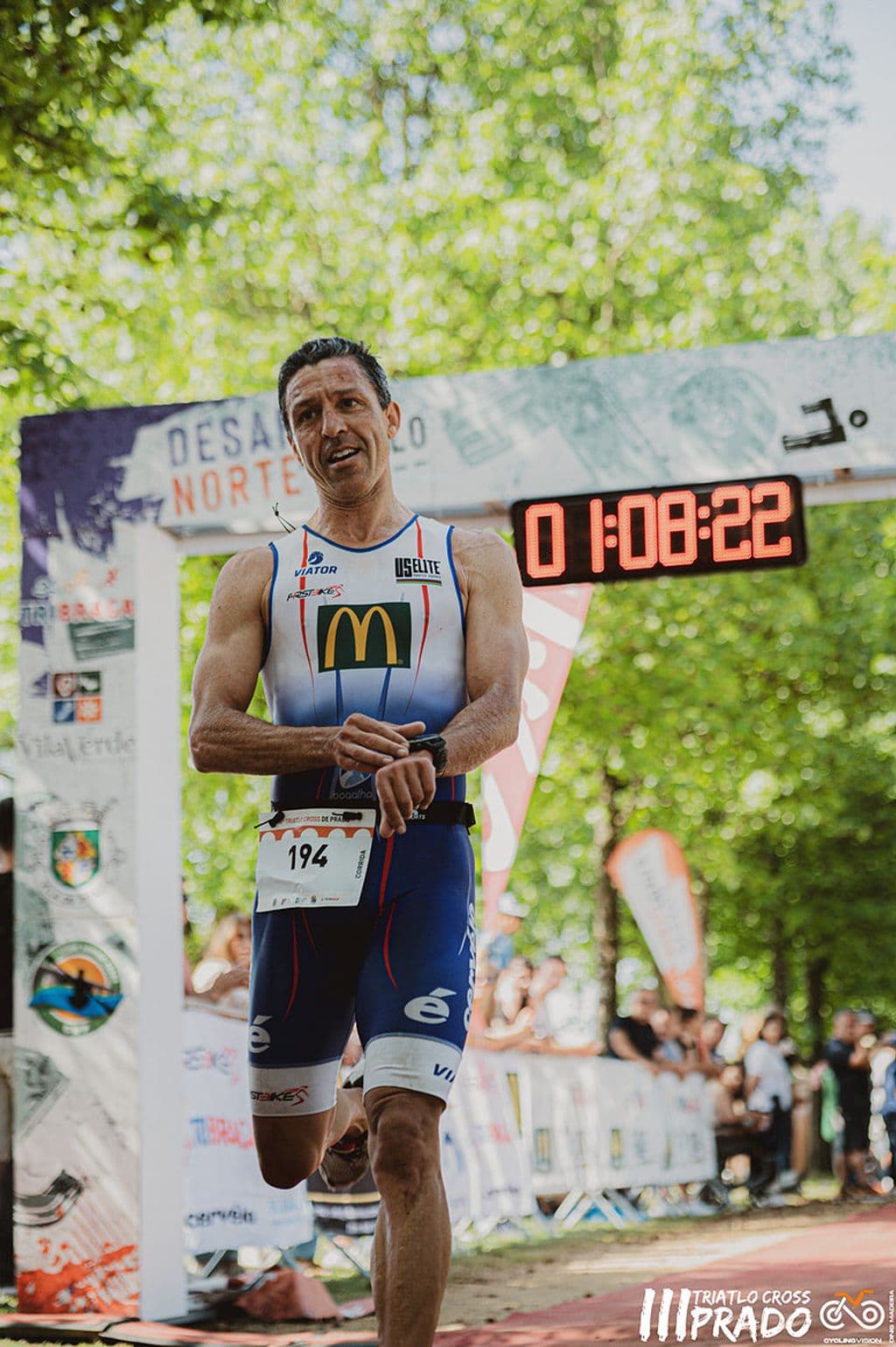Atleta com o dorsal 194