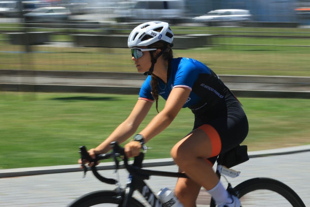 Atleta com o dorsal 303