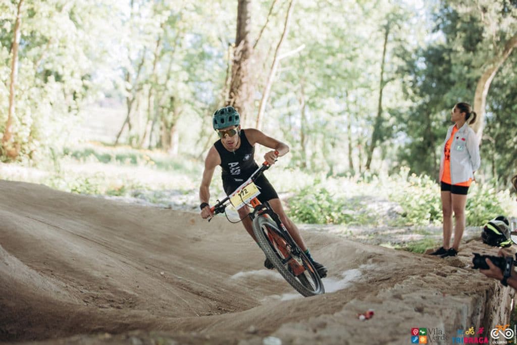 Atleta com o dorsal 172