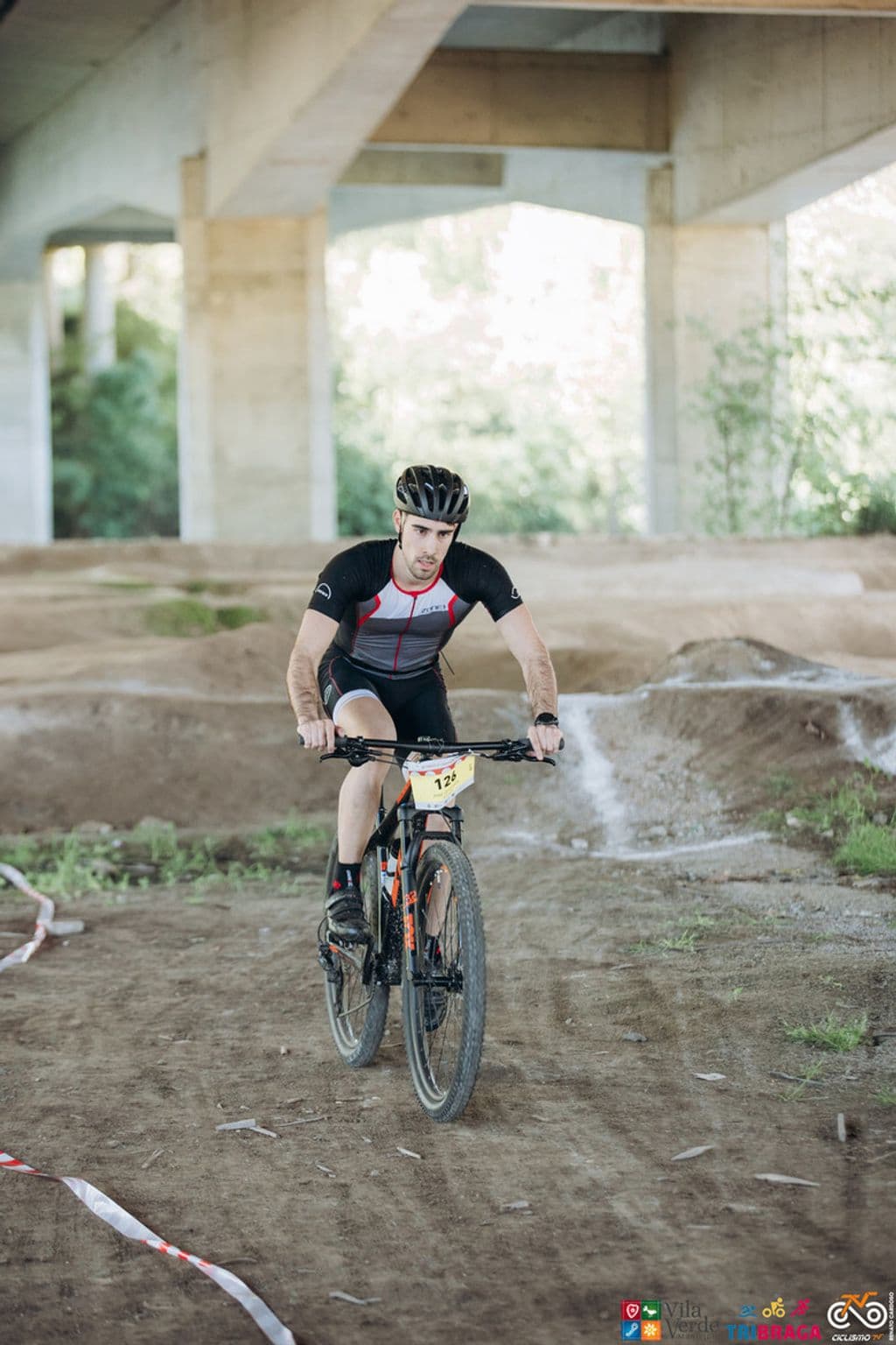 Atleta com o dorsal 126