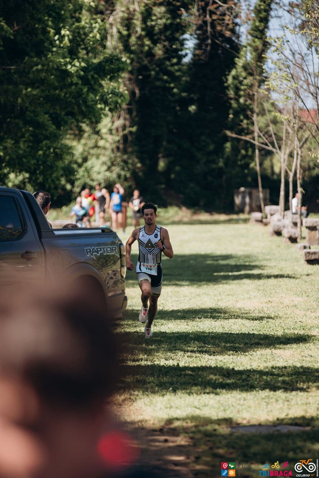 Atleta com o dorsal 176