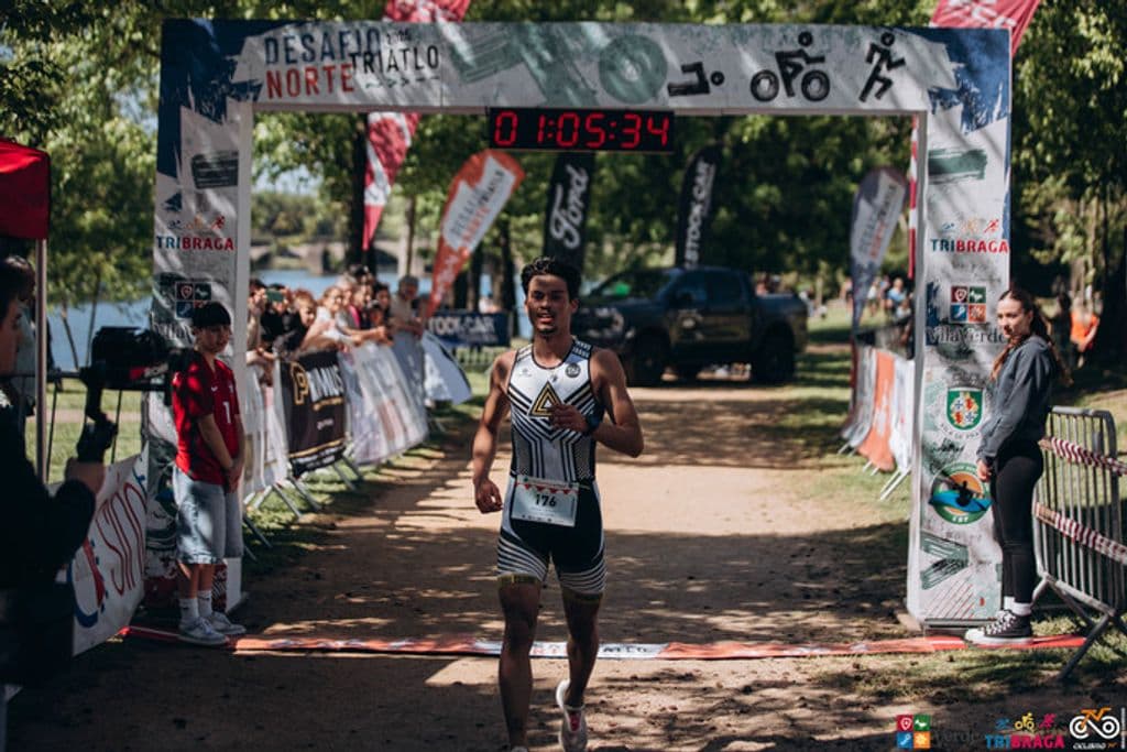 Atleta com o dorsal 176