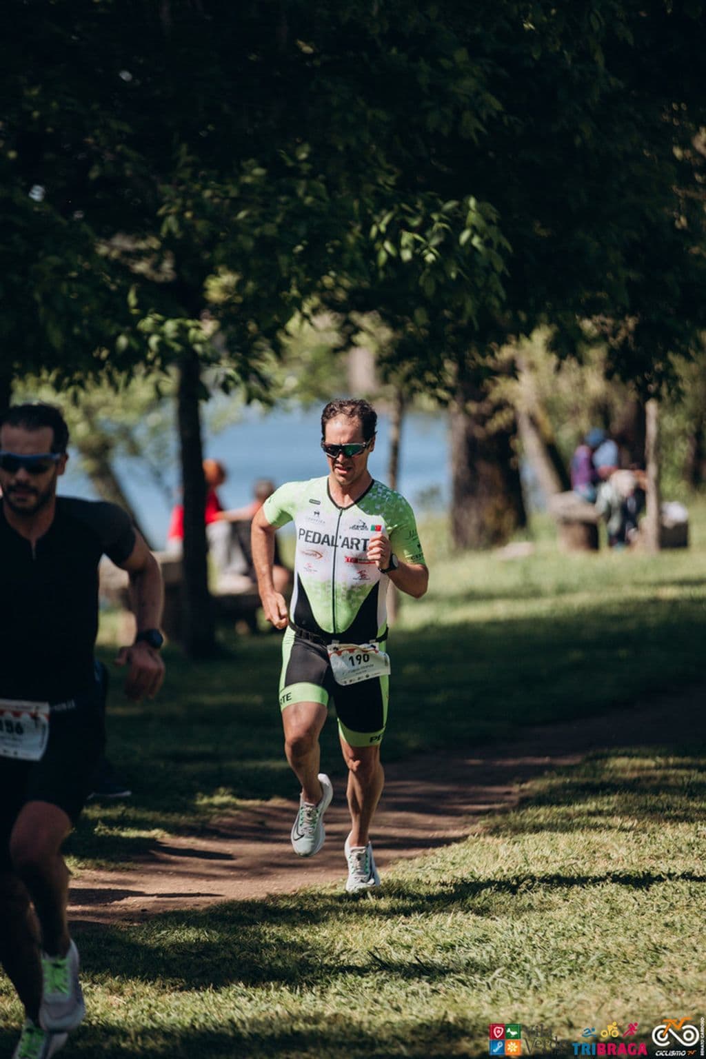 Atleta com o dorsal 190