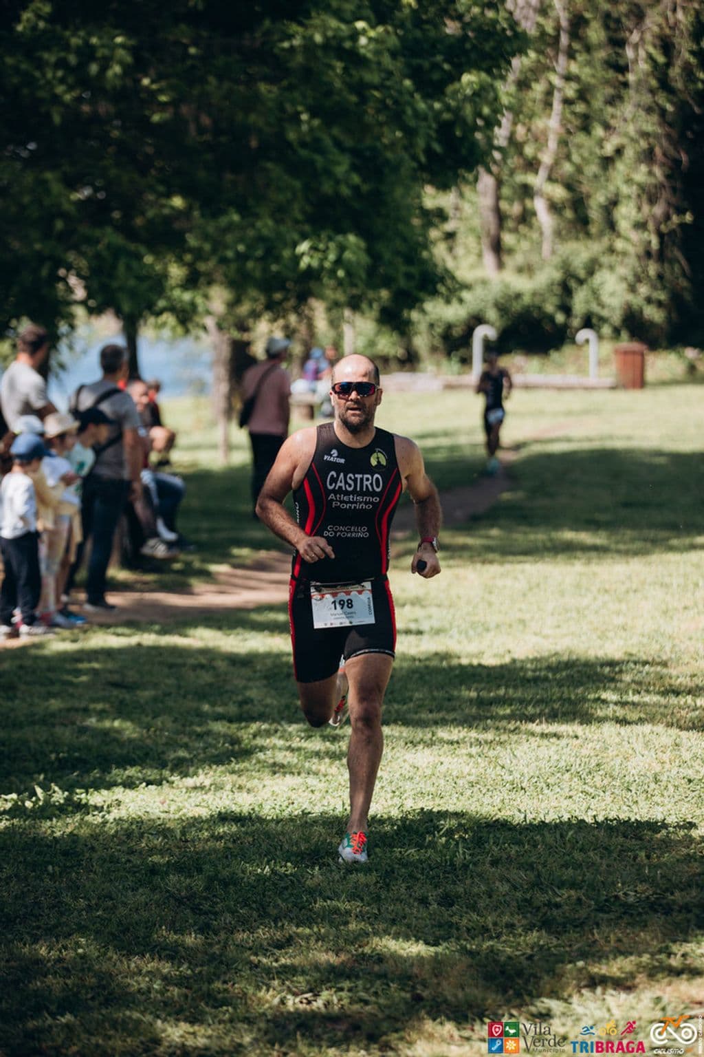 Atleta com o dorsal 198