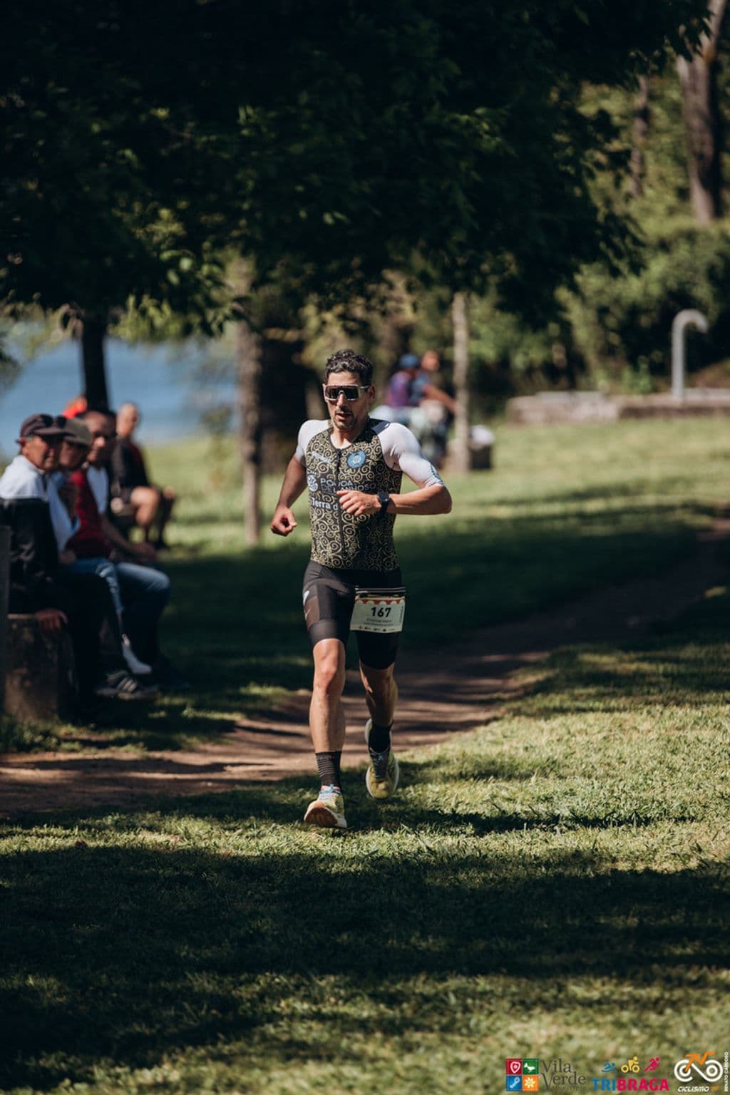Atleta com o dorsal 167
