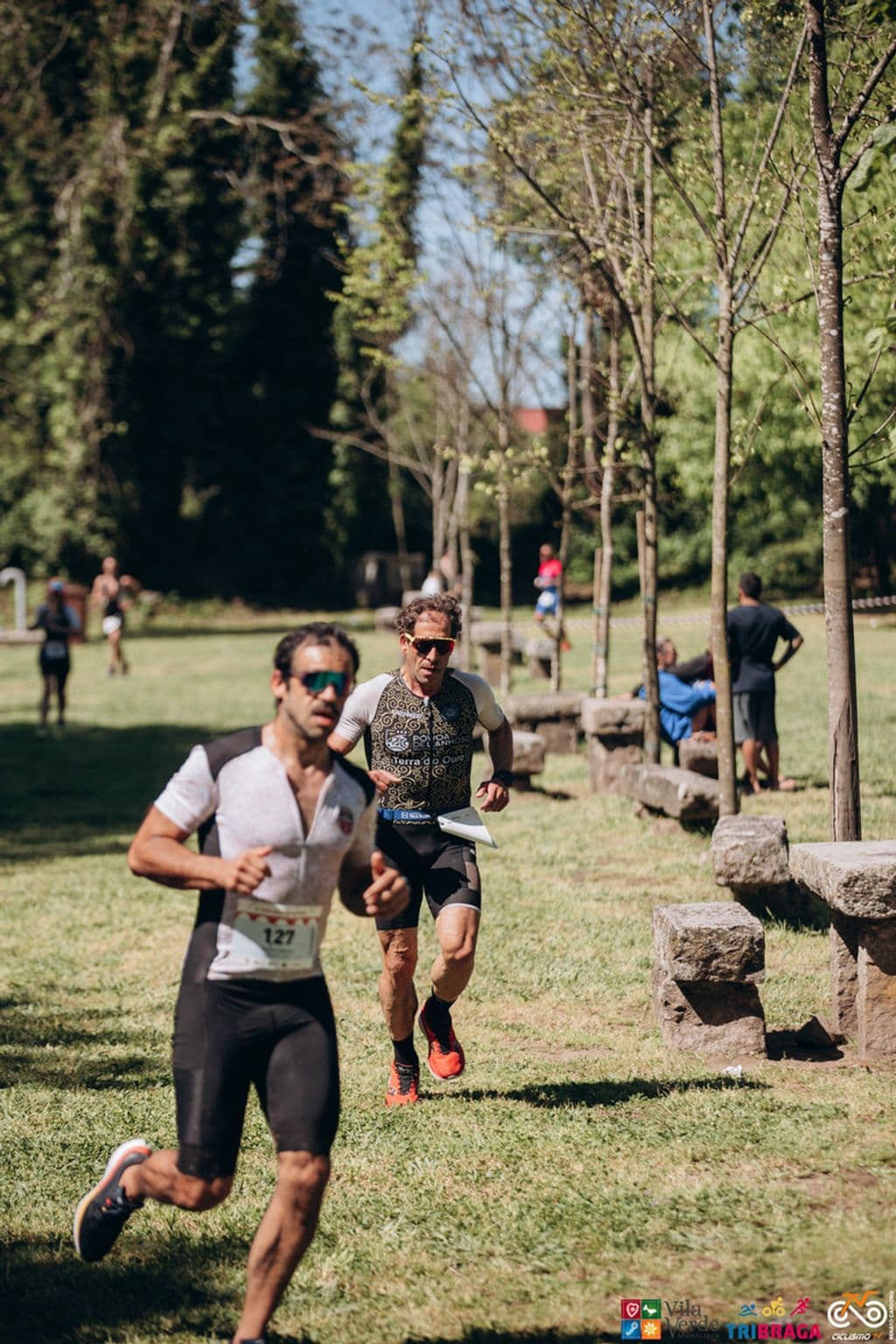 Atleta com o dorsal 127