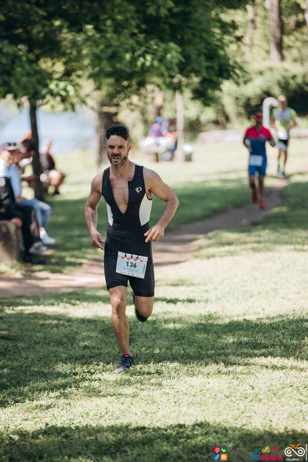 Atleta com o dorsal 136