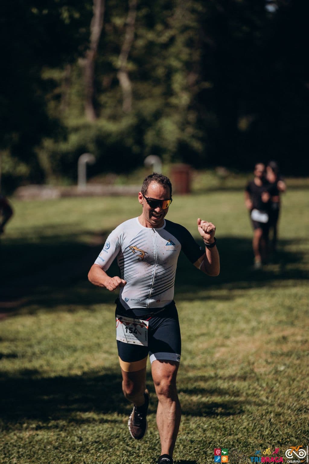 Atleta com o dorsal 154