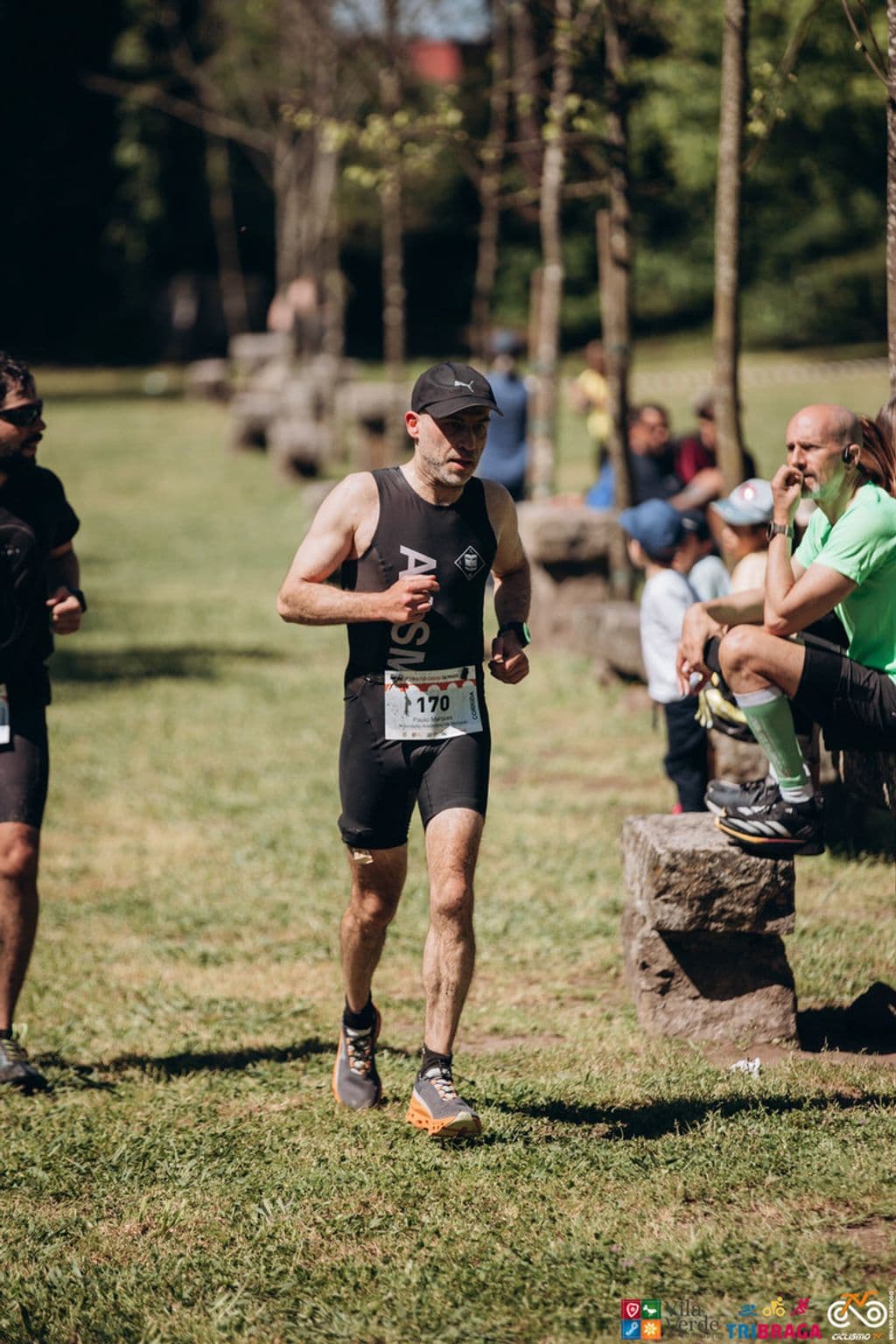 Atleta com o dorsal 170