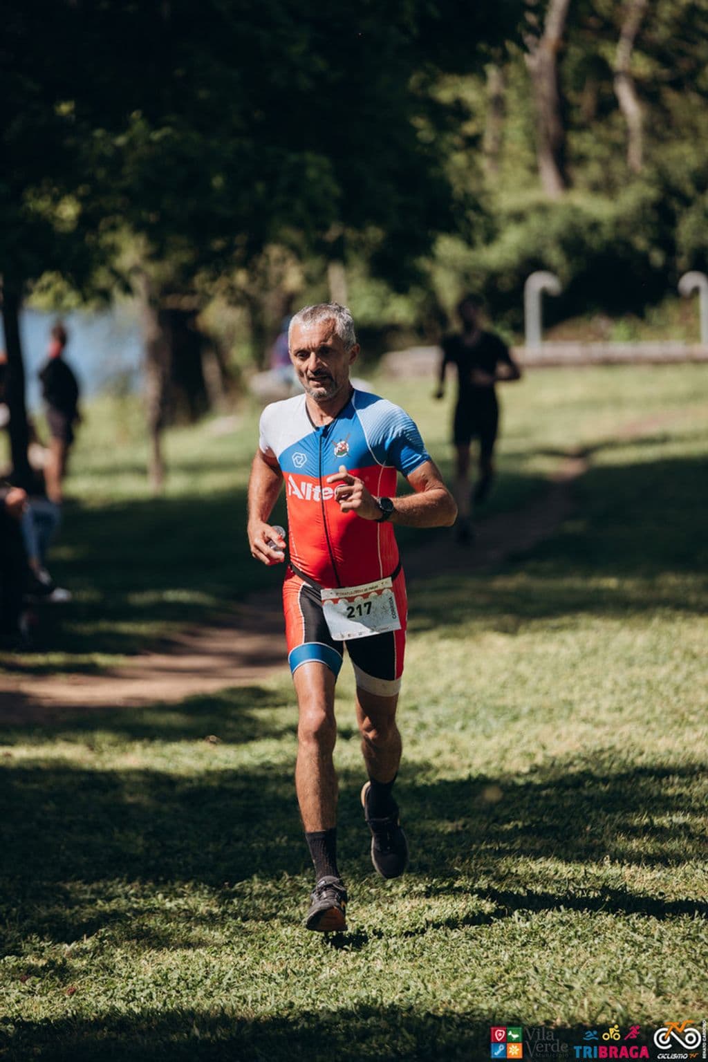 Atleta com o dorsal 217