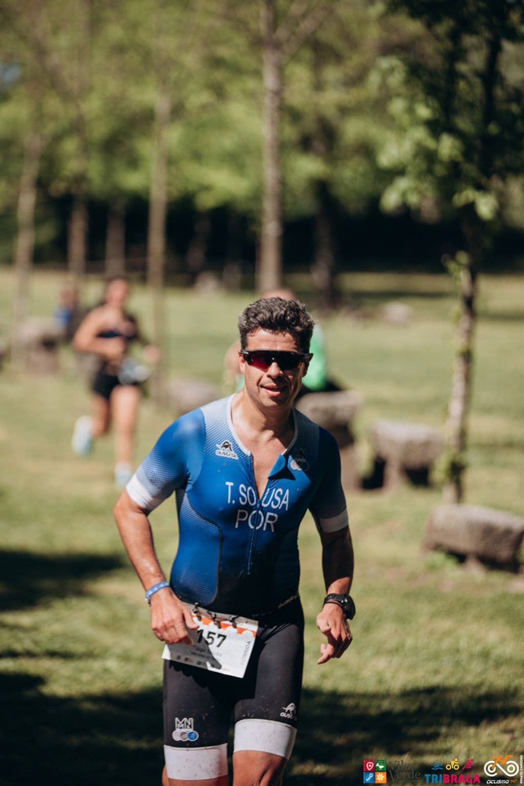 Atleta com o dorsal 157