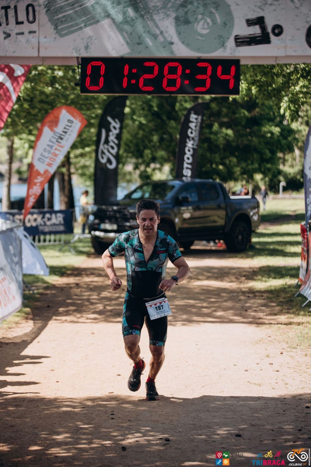 Atleta com o dorsal 187