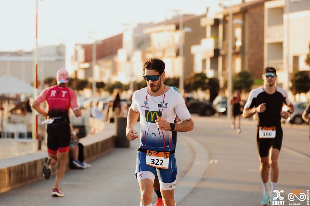 Atleta com o dorsal 322