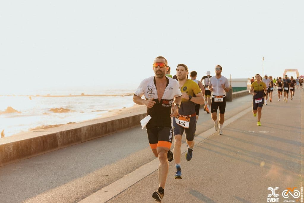 Atleta com o dorsal 244