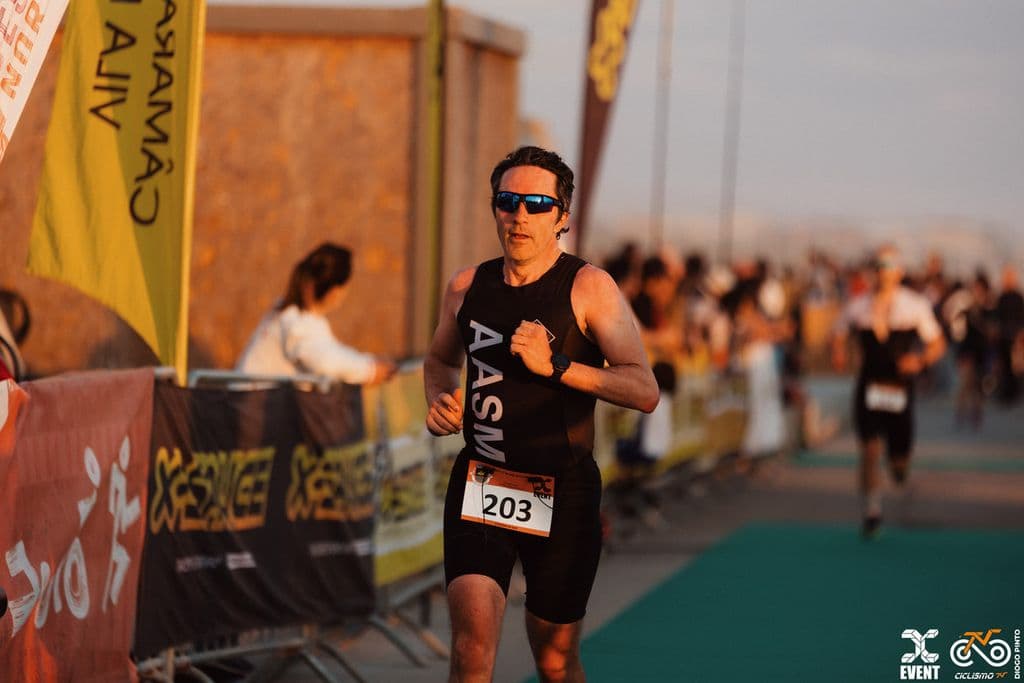Atleta com o dorsal 203