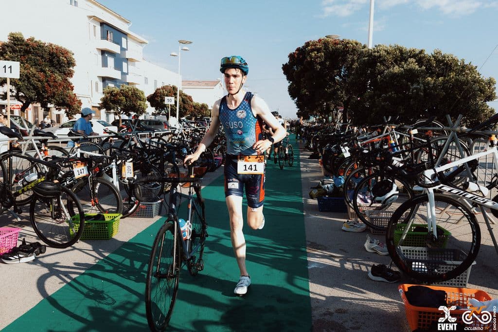 Atleta com o dorsal 141