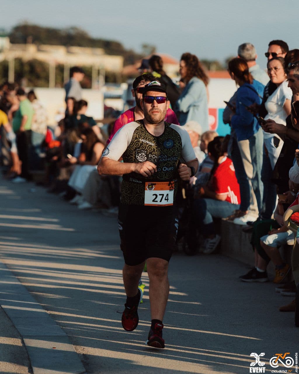 Atleta com o dorsal 274