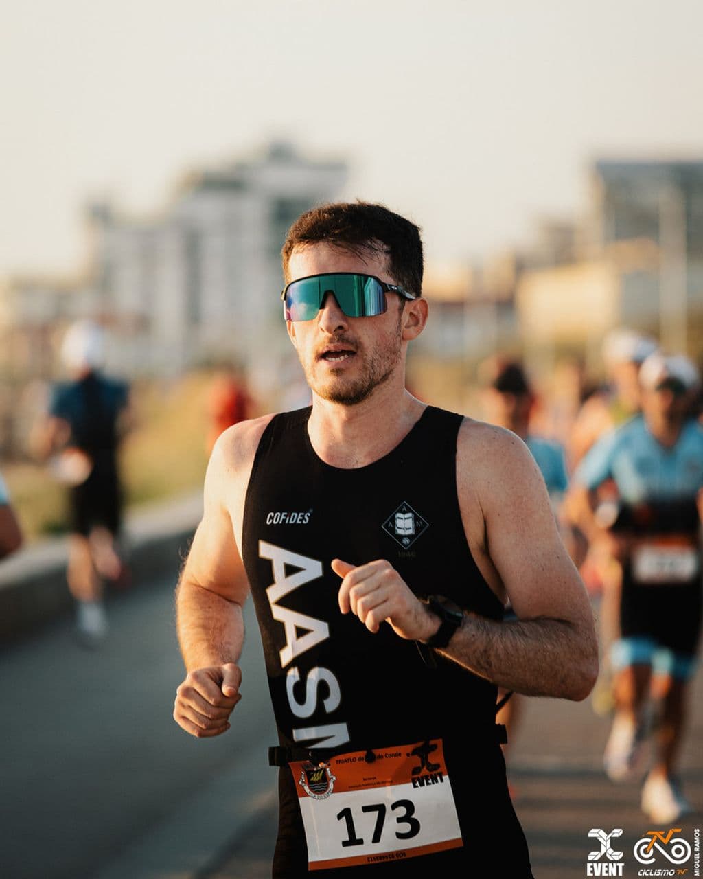 Atleta com o dorsal 173