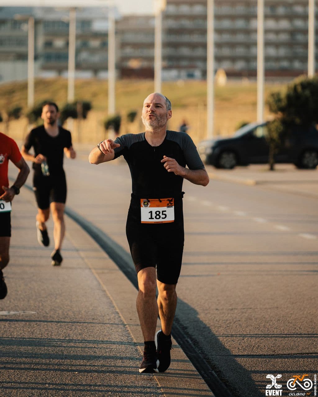 Atleta com o dorsal 185