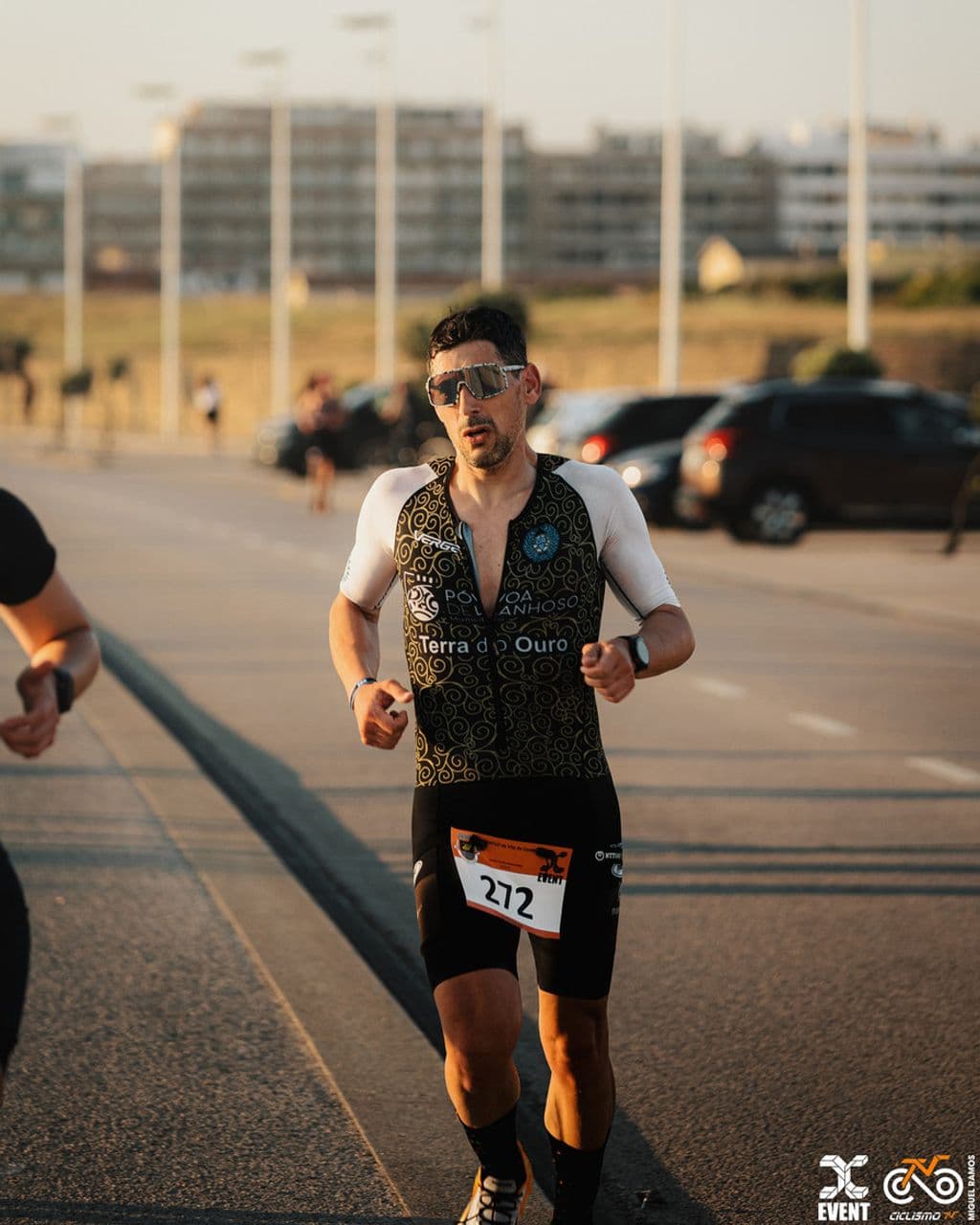 Atleta com o dorsal 272