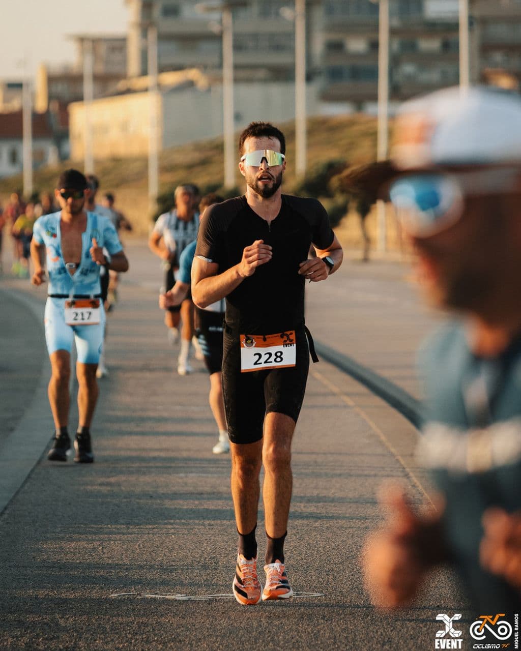 Atleta com o dorsal 228