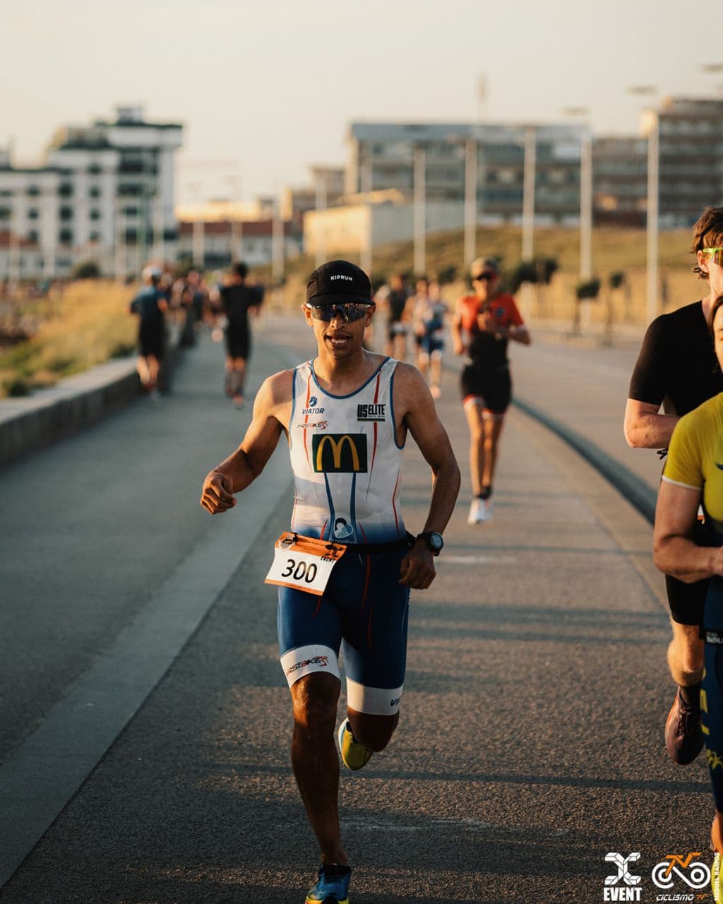 Atleta com o dorsal 300