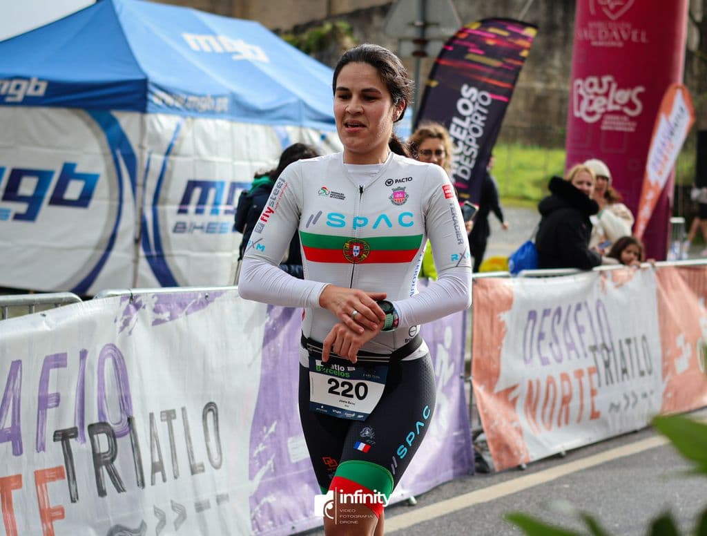 Atleta com o dorsal 220