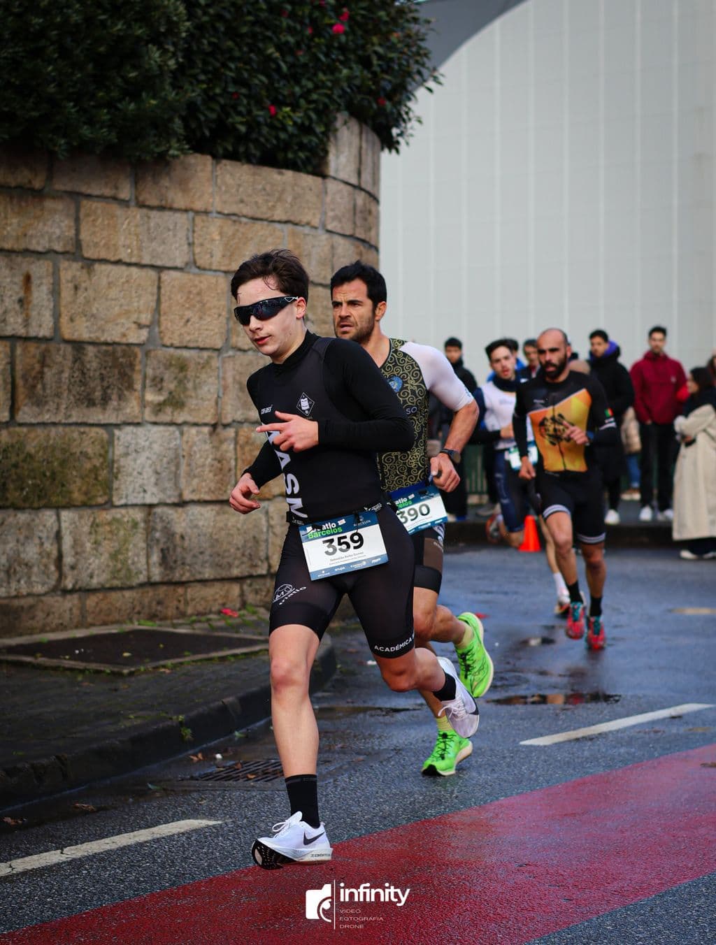 Atleta com o dorsal 359