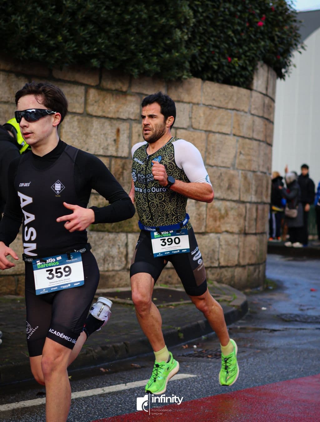 Atleta com o dorsal 359