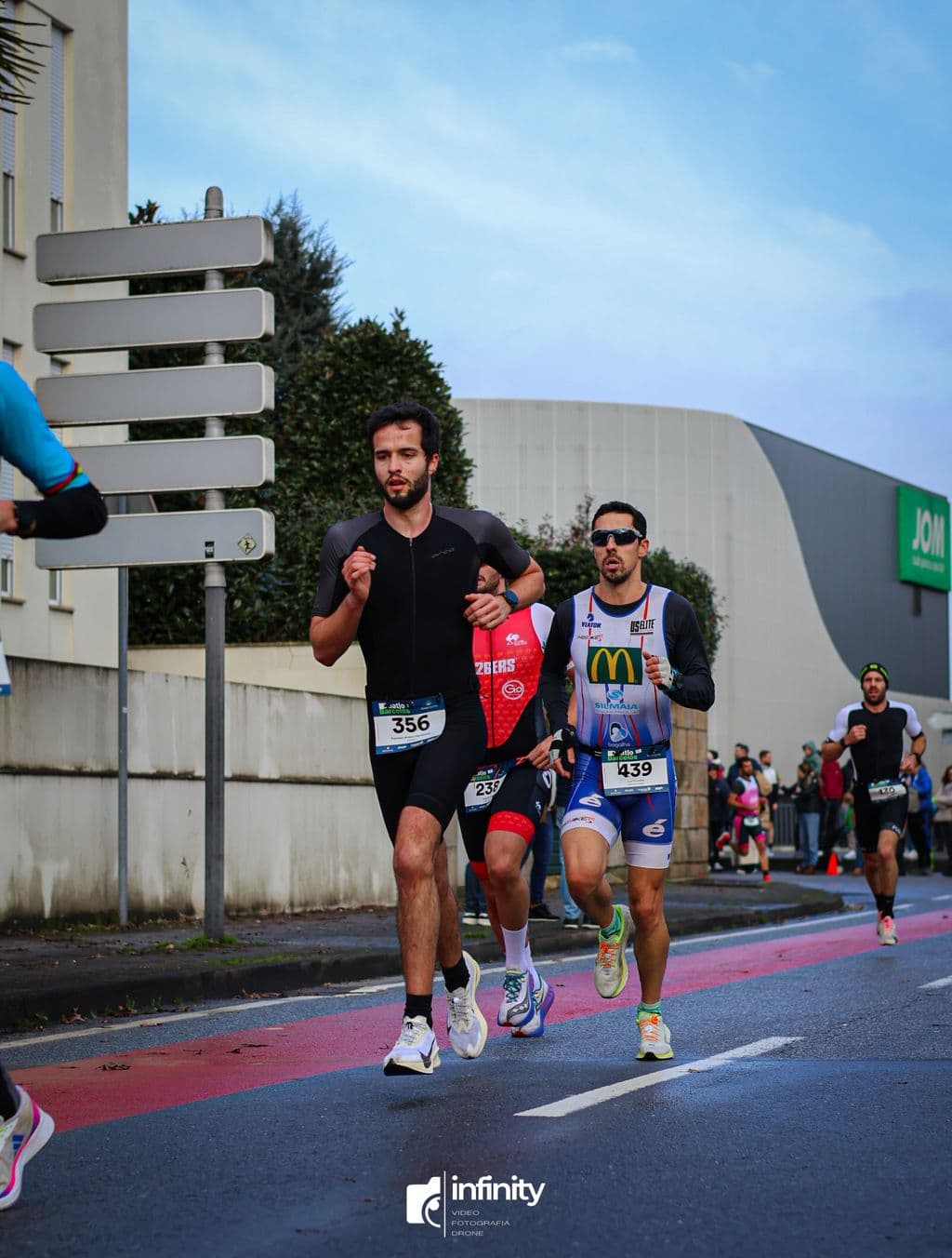Atleta com o dorsal 439