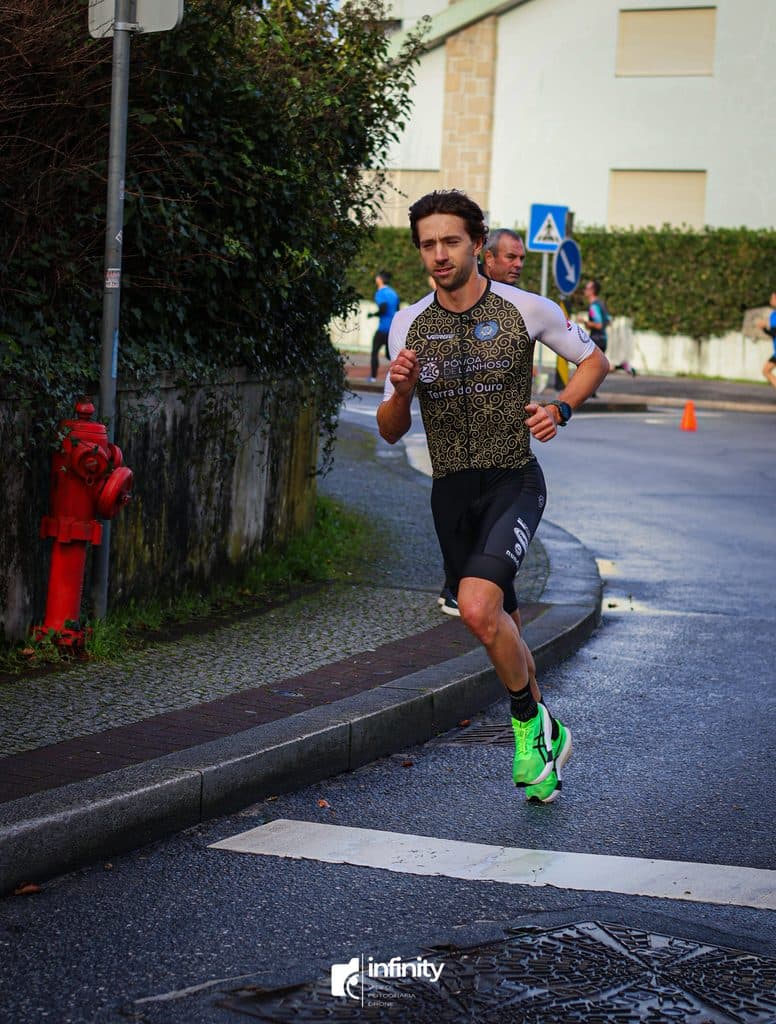 Atleta com o dorsal 389