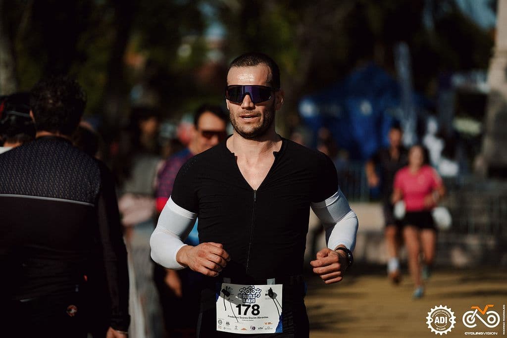 Atleta com o dorsal 178
