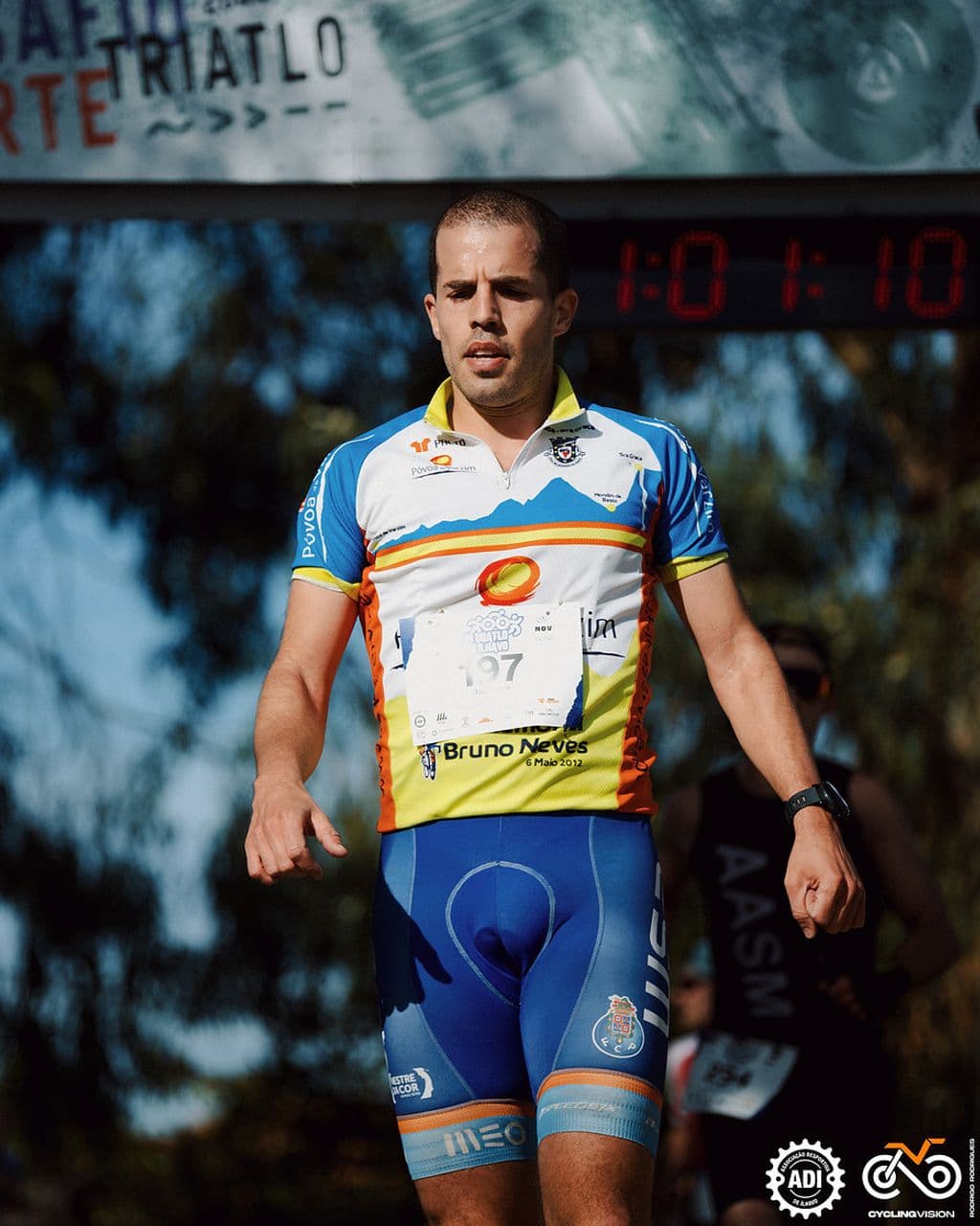 Atleta com o dorsal 197