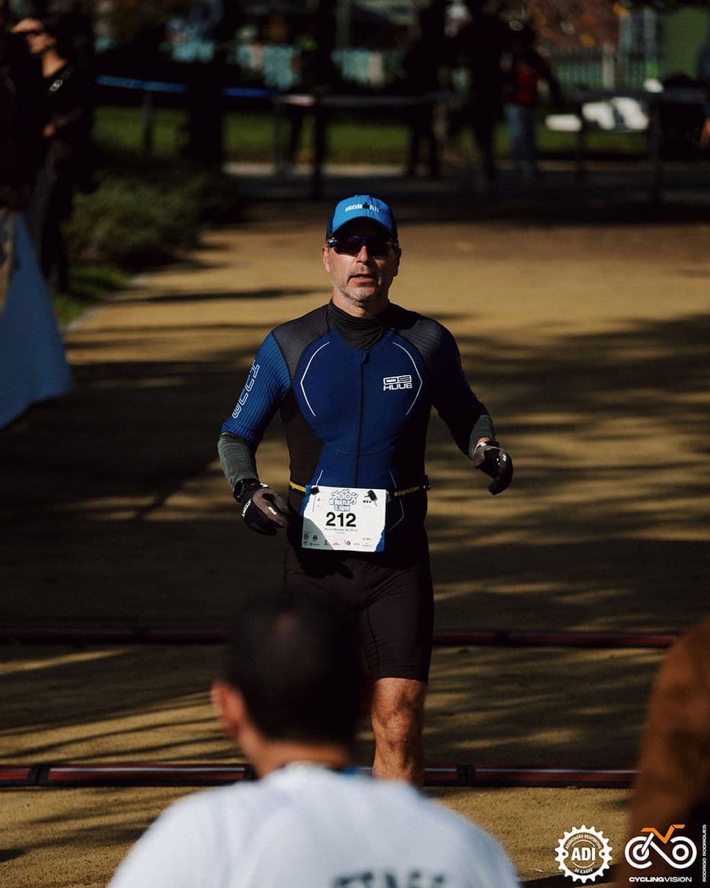 Atleta com o dorsal 212
