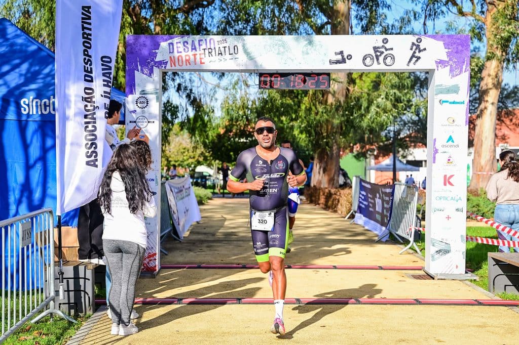 Atleta com o dorsal 320