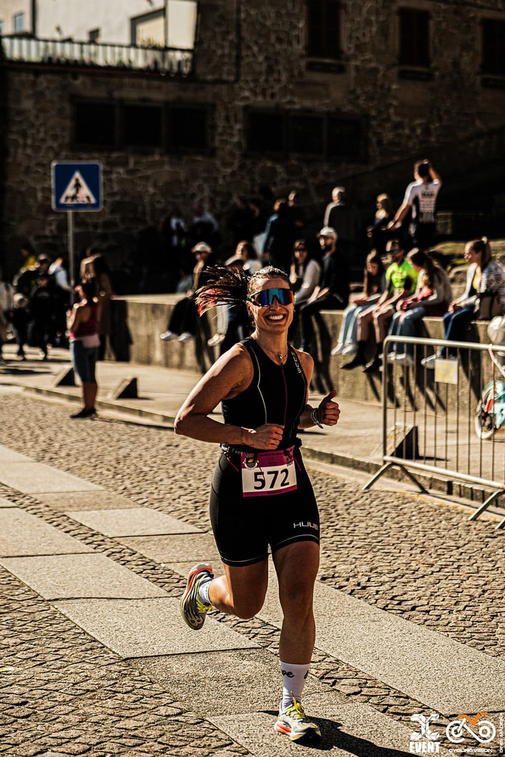 Atleta com o dorsal 572