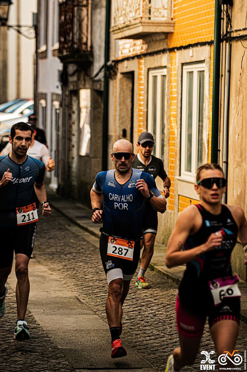 Atleta com o dorsal 287