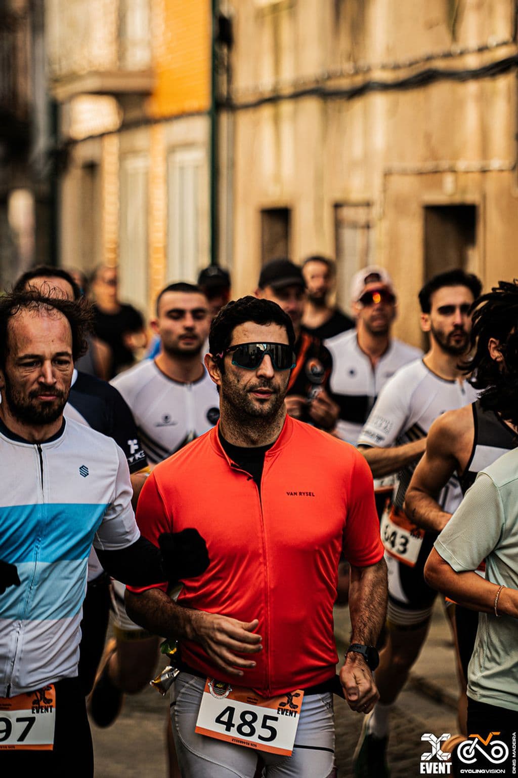 Atleta com o dorsal 485