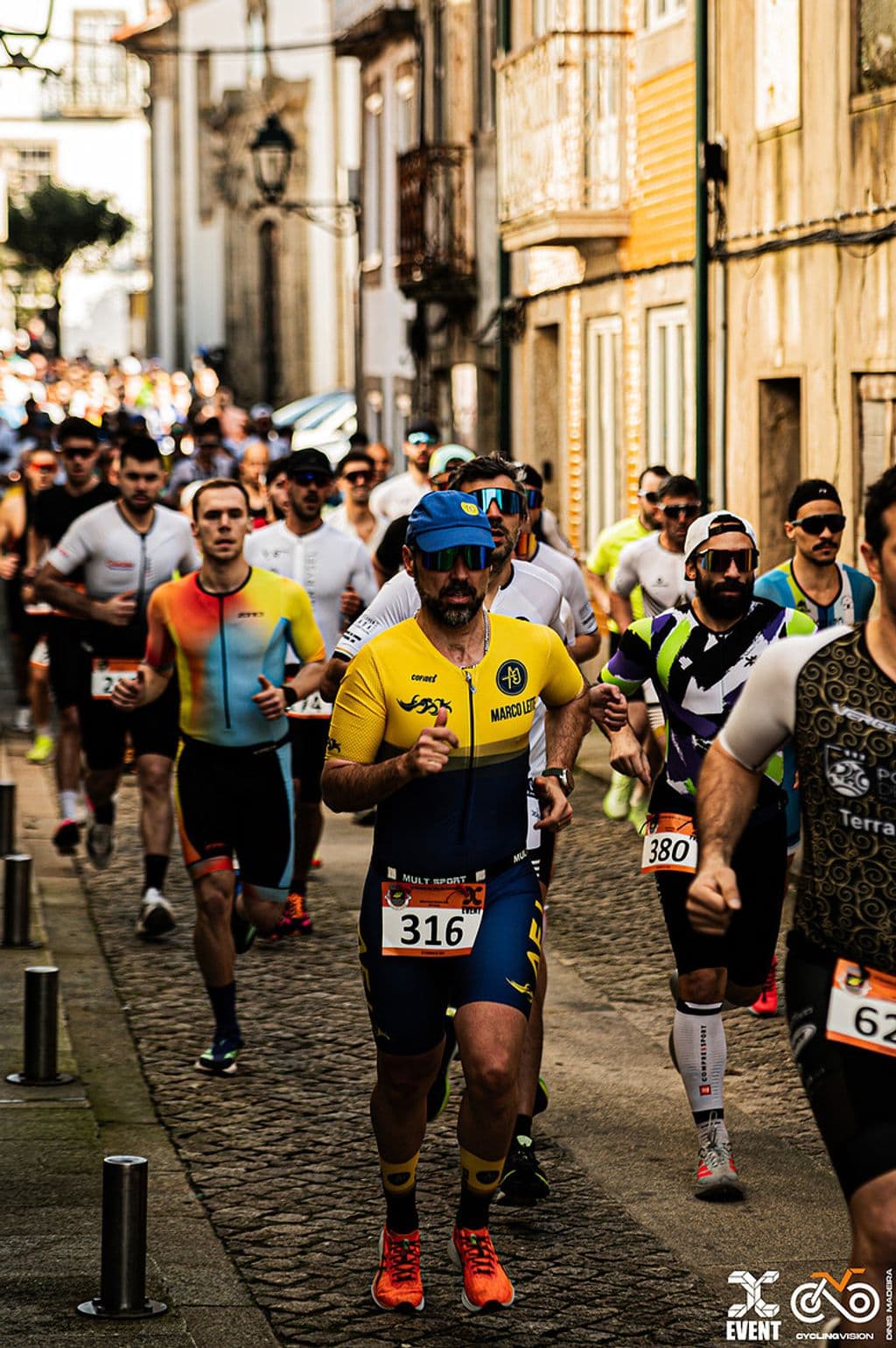 Atleta com o dorsal 316