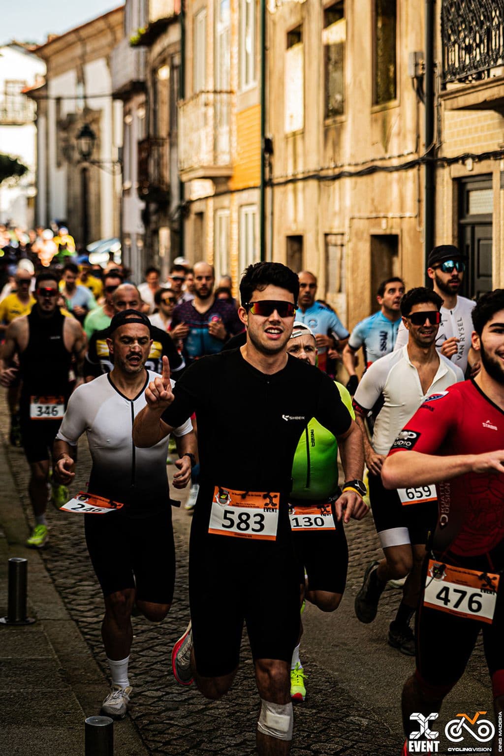 Atleta com o dorsal 583