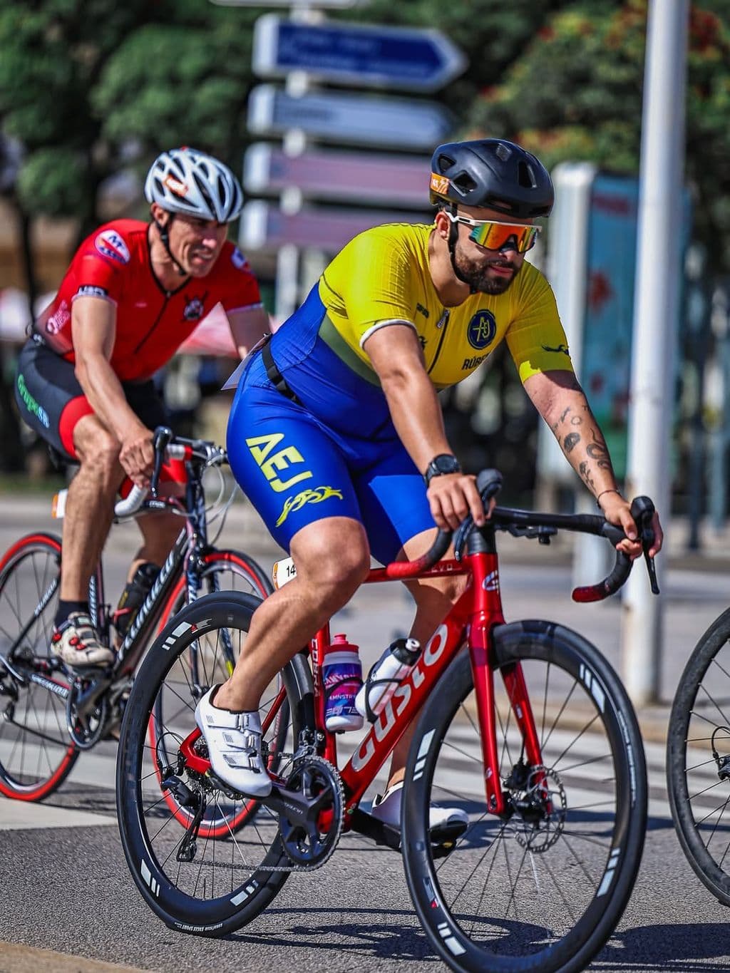 Atleta com o dorsal 141