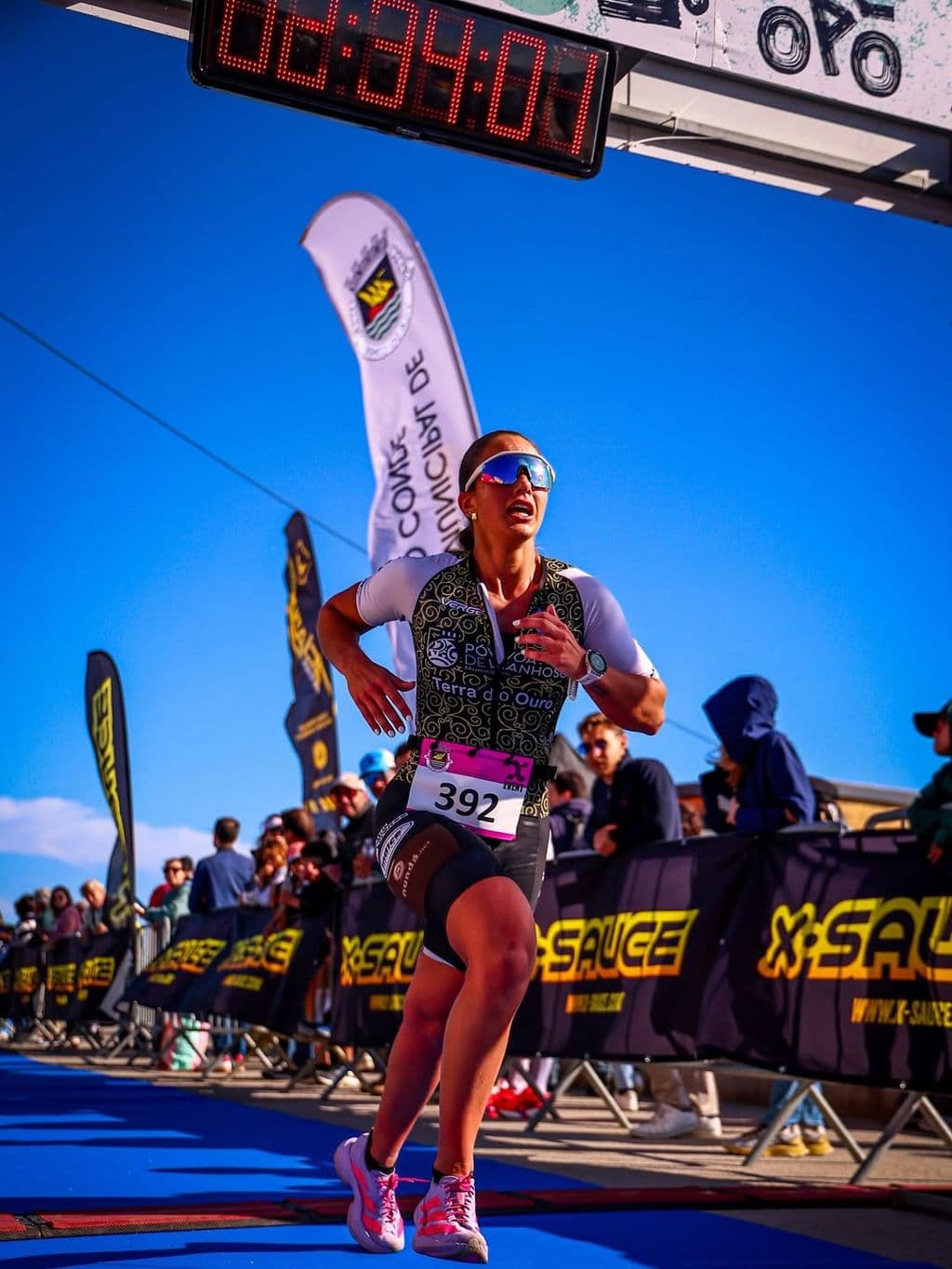 Atleta com o dorsal 392