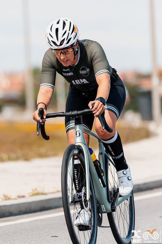 Atleta com o dorsal 322