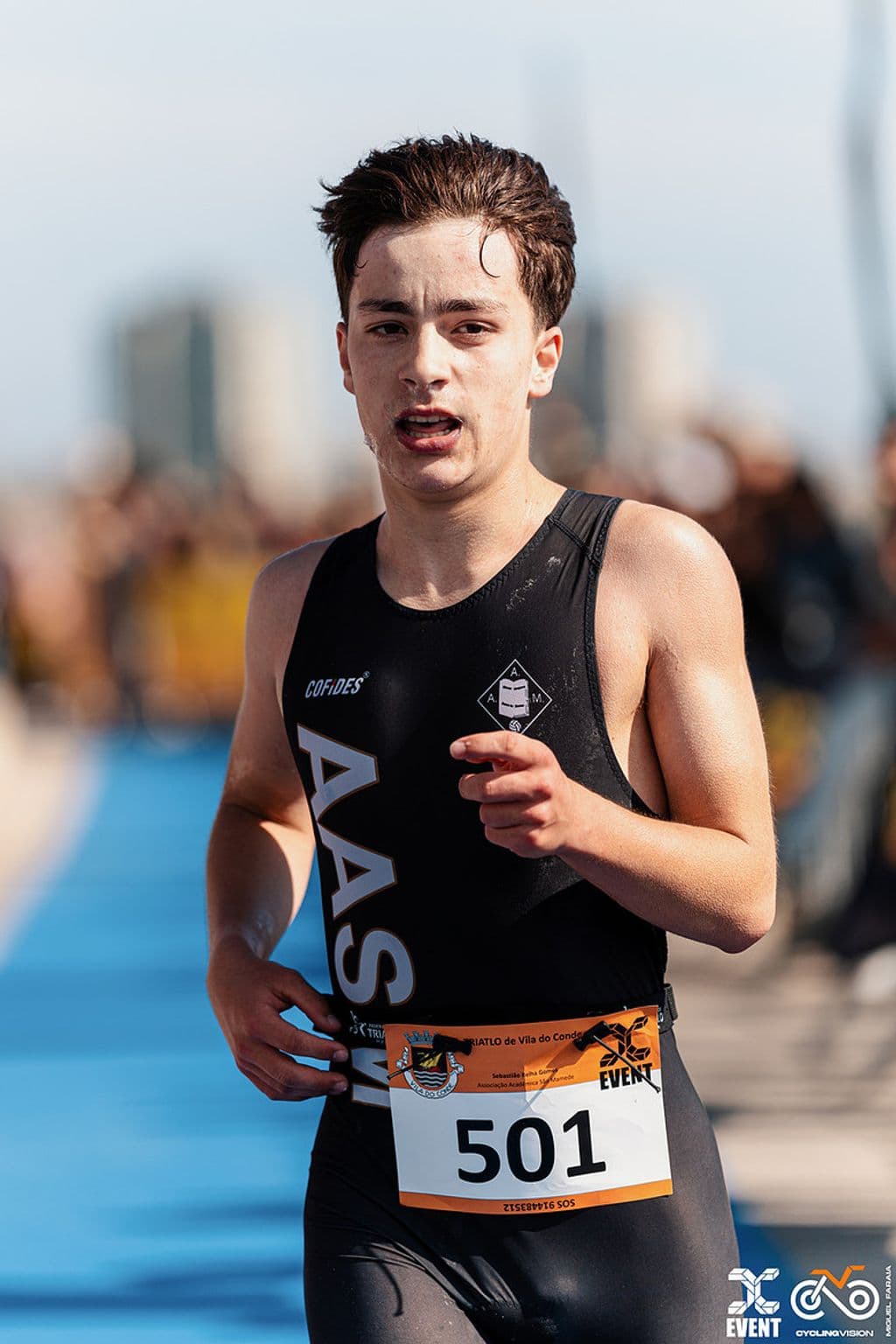 Atleta com o dorsal 501