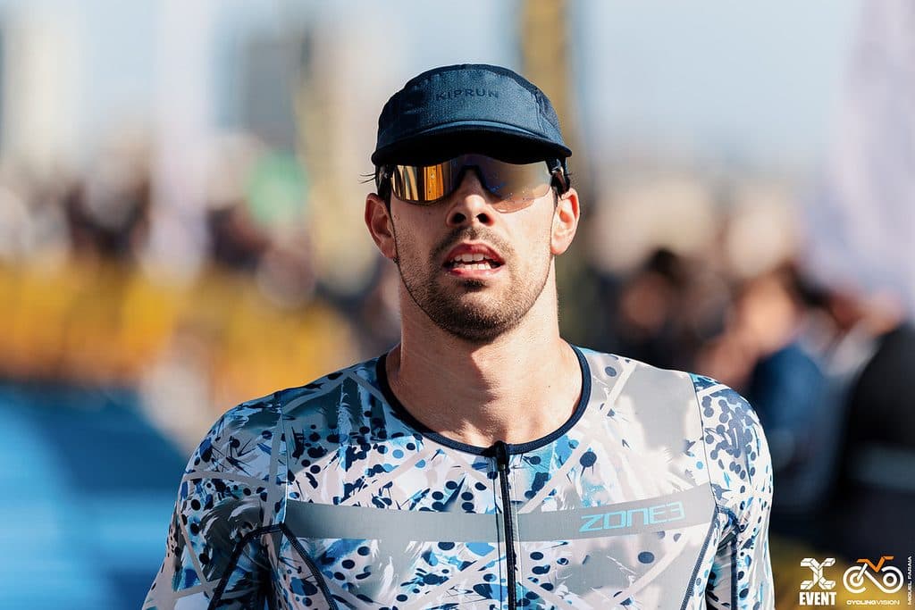 Atleta com o dorsal 402