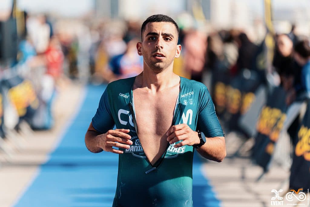 Atleta com o dorsal 409