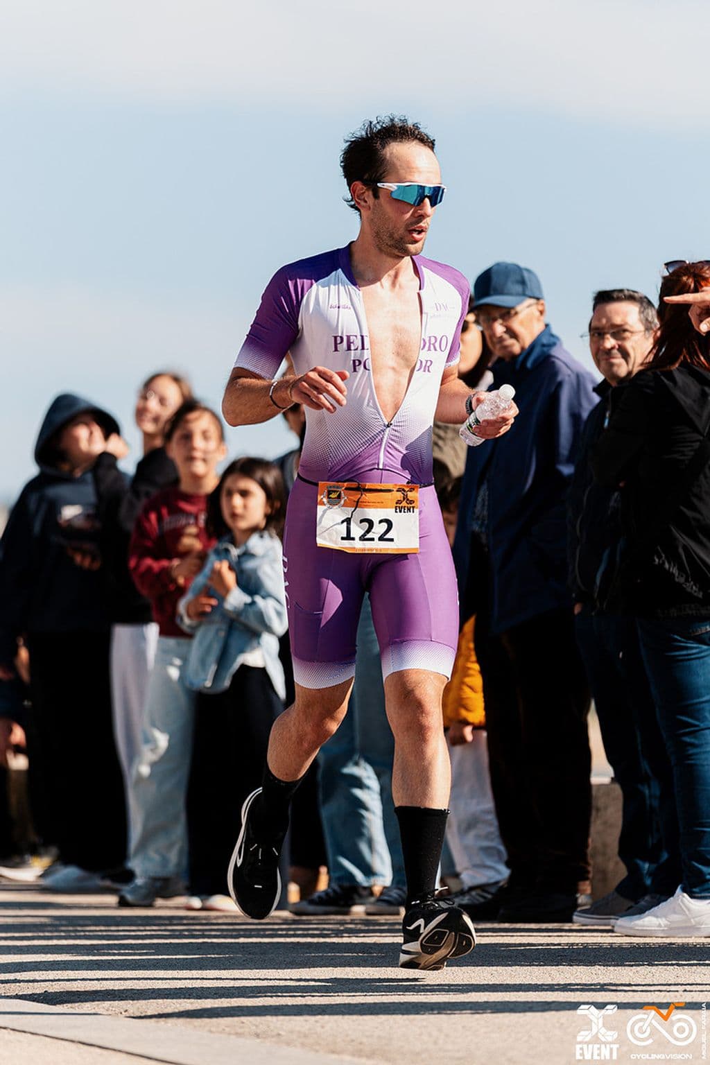 Atleta com o dorsal 122